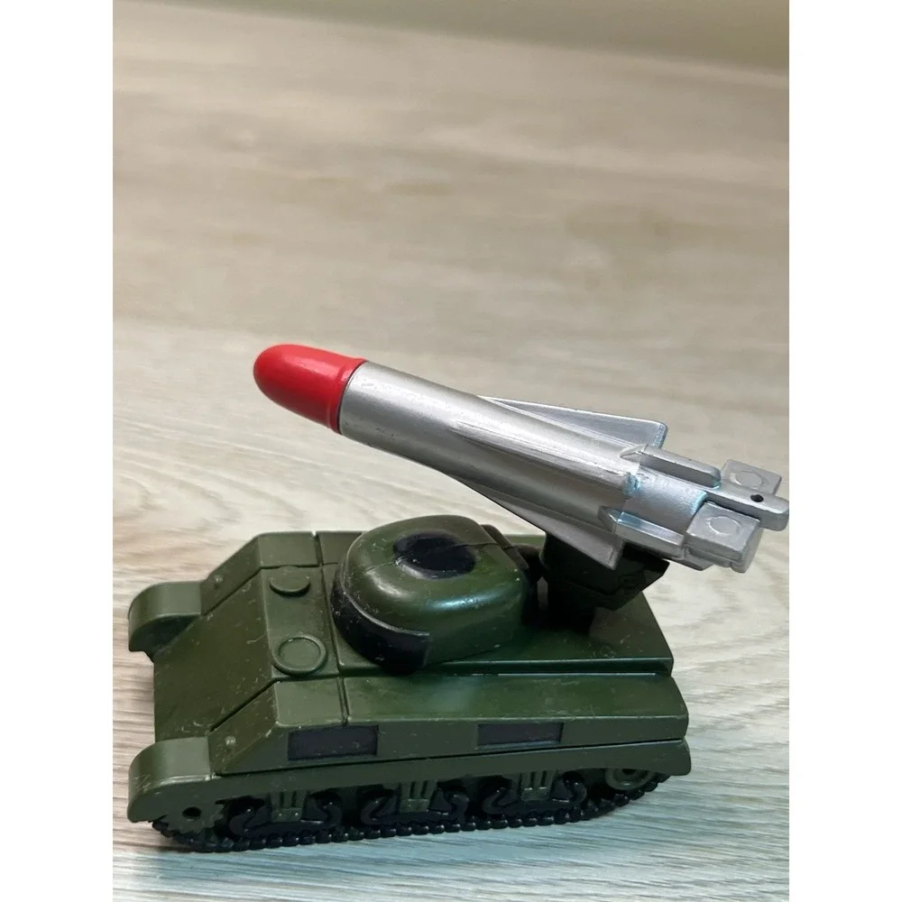 Vintages 1989 Majorette Sonic Flashers military tank with a missile launcher